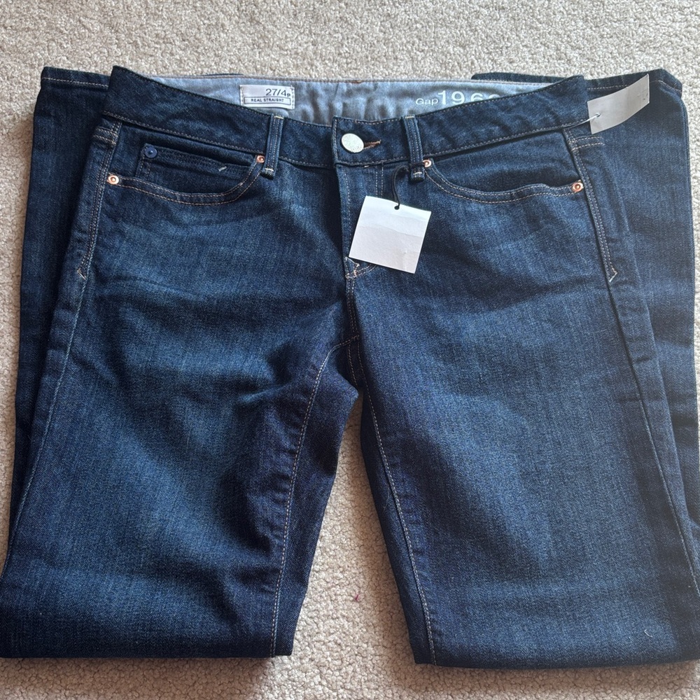 NWT GAP Women's Dark Indigo Straight-Leg Jeans